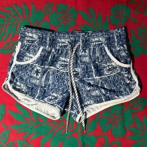 Favant board shorts size medium